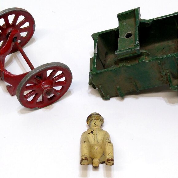 Stanley Toy Co. Horse Drawn Farm Hay Work Cast Wagon w/Driver Toy Original Paint - Picture 6 of 13